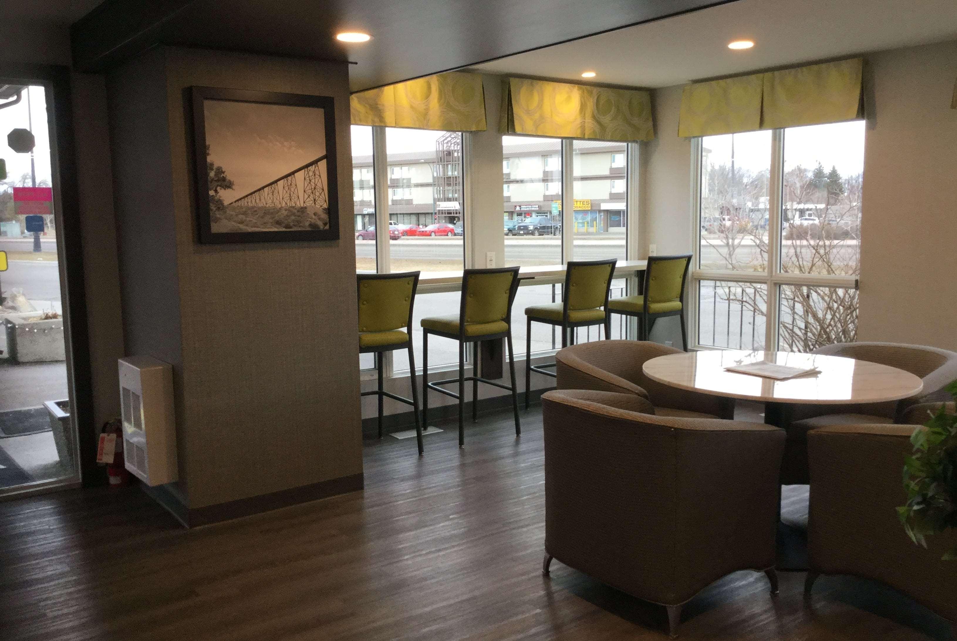 Super 8 By Wyndham Lethbridge Exterior foto